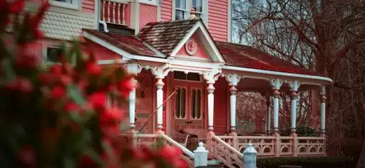 Casă victoriană - caracteristicile stilului victorian și cum se construiește o casă în stil victorian